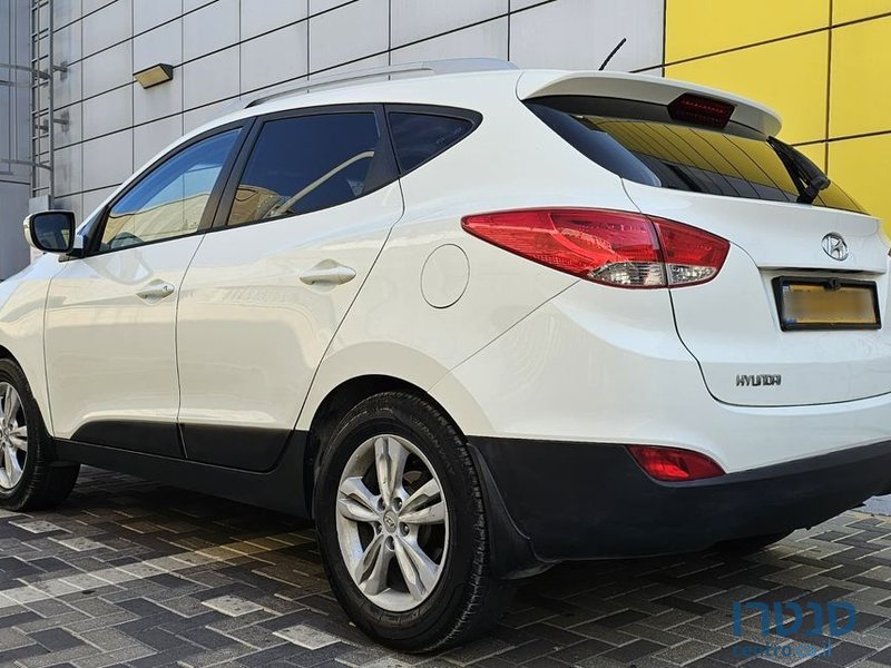 2012' Hyundai ix35 photo #5