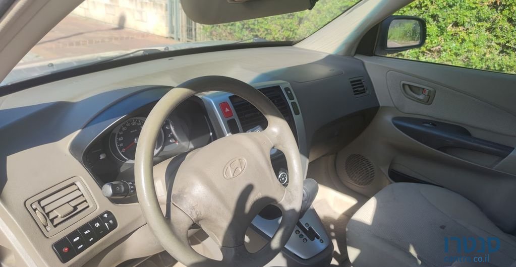 2008' Hyundai Tucson יונדאי טוסון photo #3