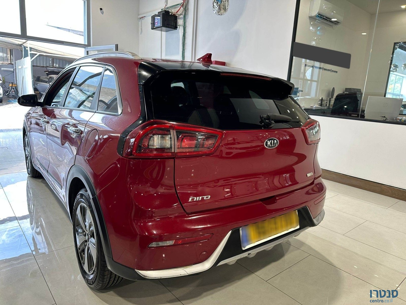 2018' Kia Niro EX photo #4