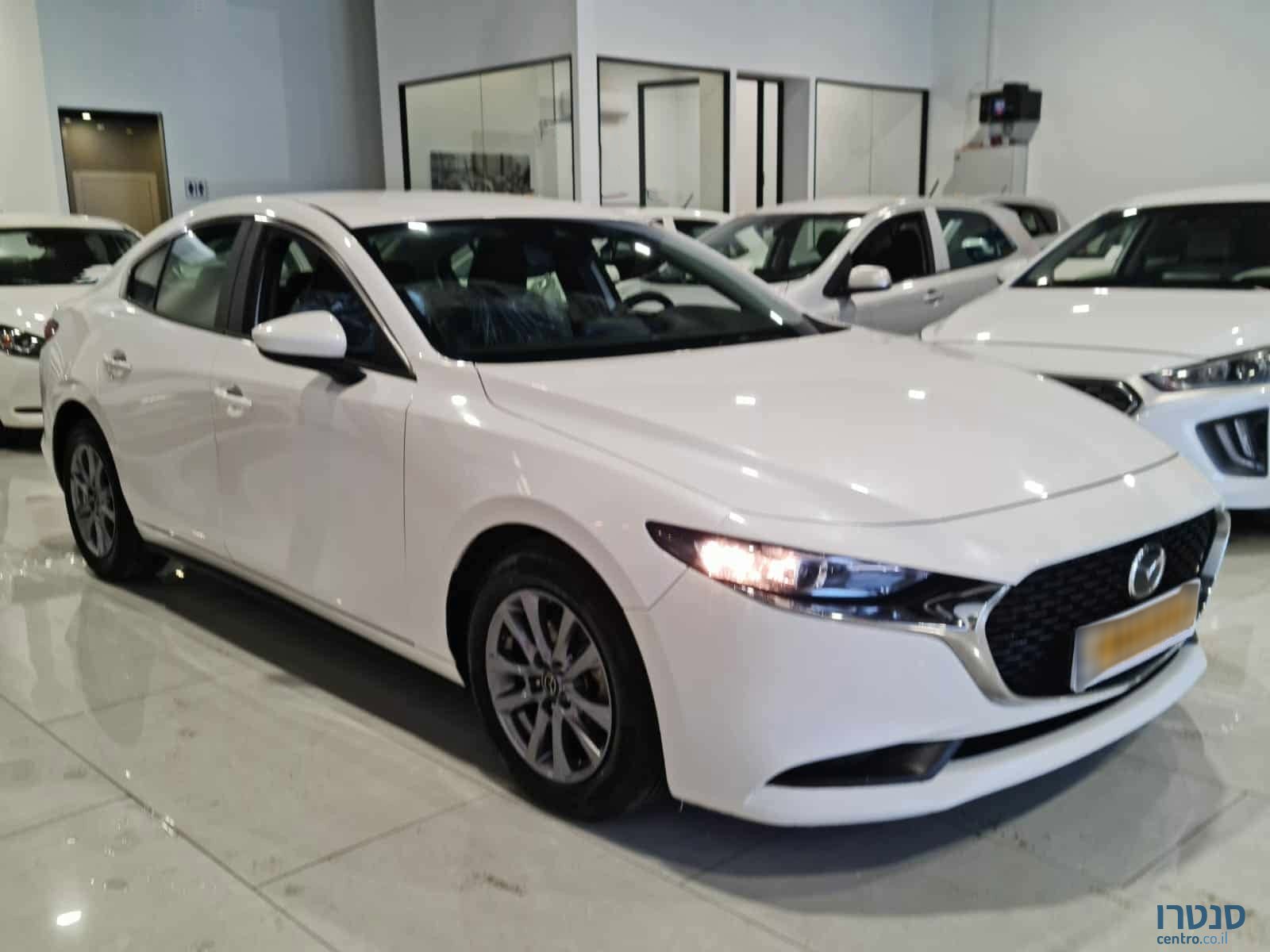 2022' Mazda 3 photo #2