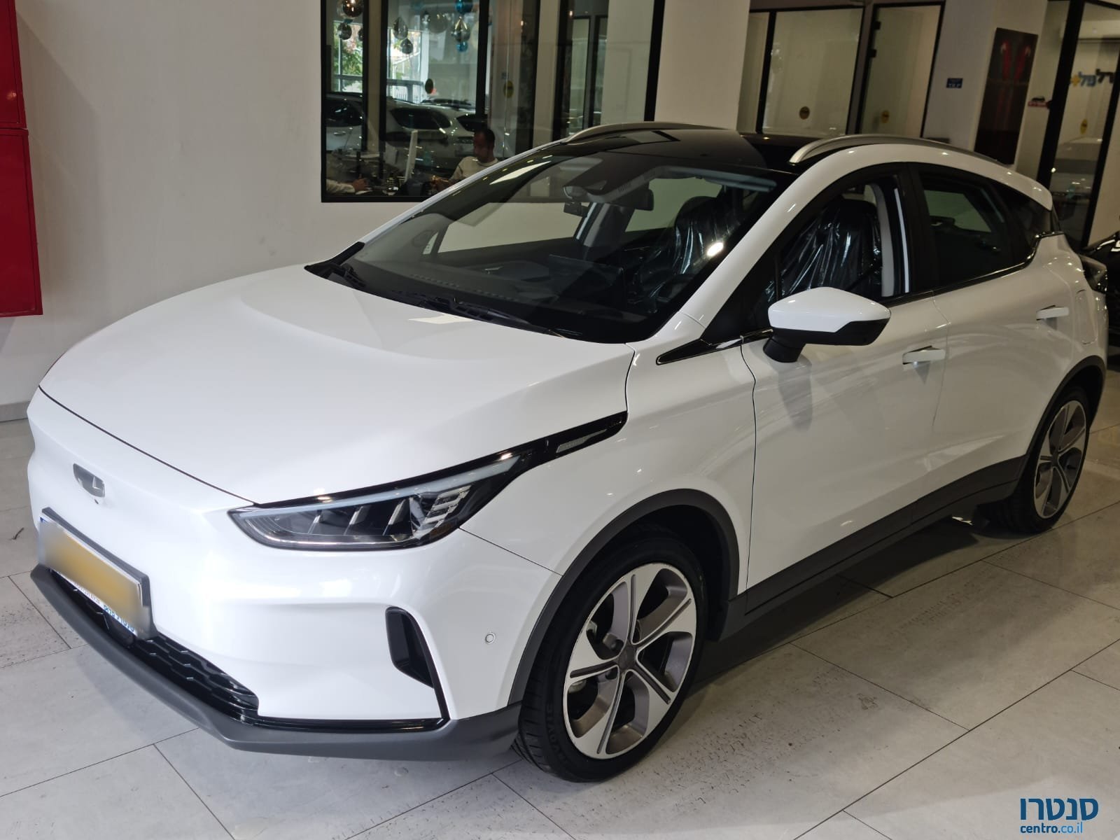 2022' Geely photo #2