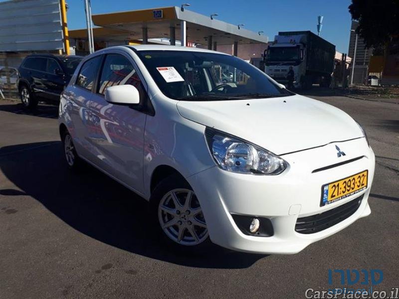 2014' Mitsubishi Space Star photo #1