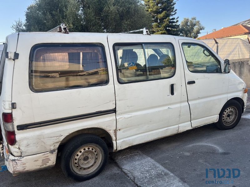 2003' Toyota HiAce טויוטה הייאס photo #5