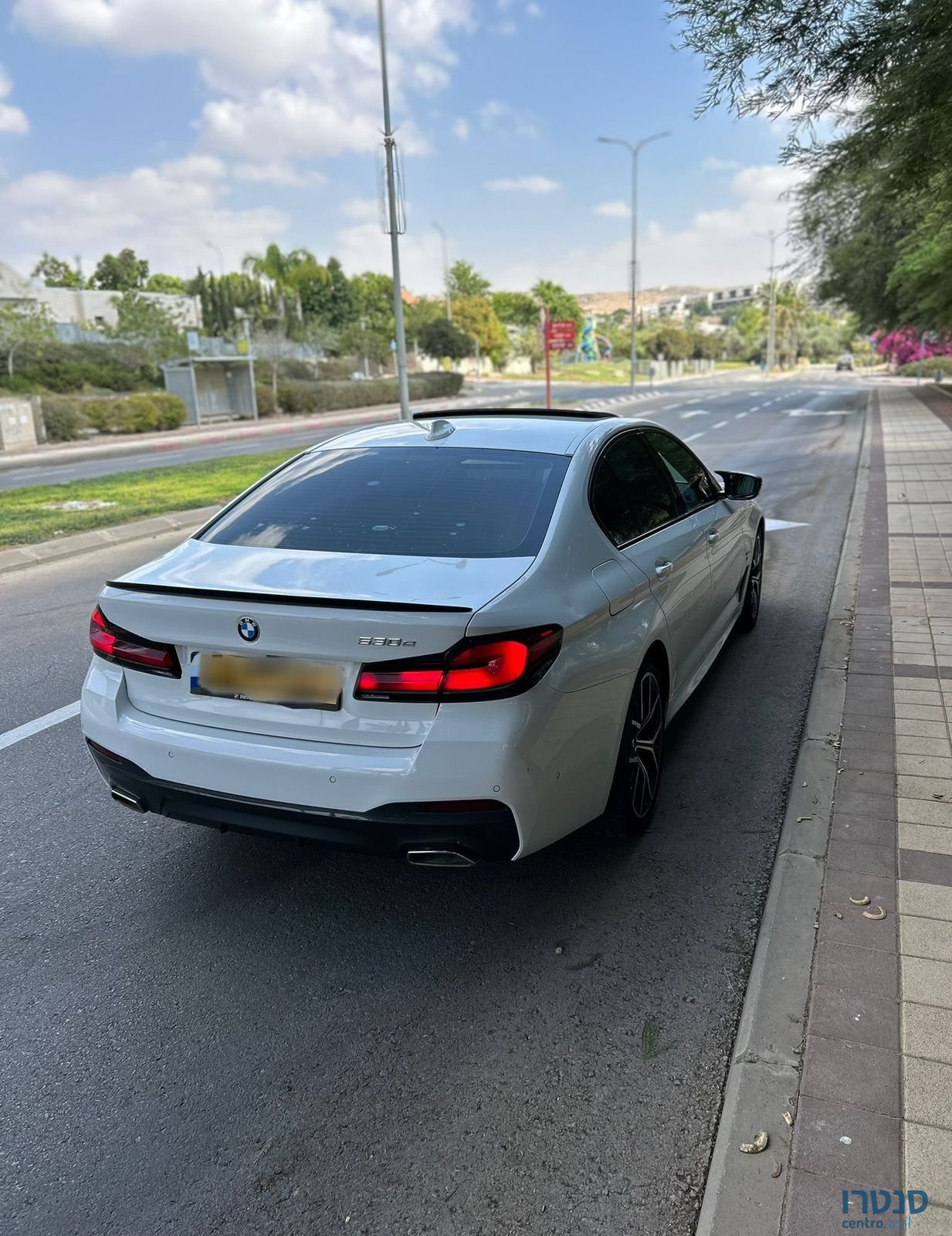 2021' BMW 5 Series ב מ וו סדרה 5 photo #1