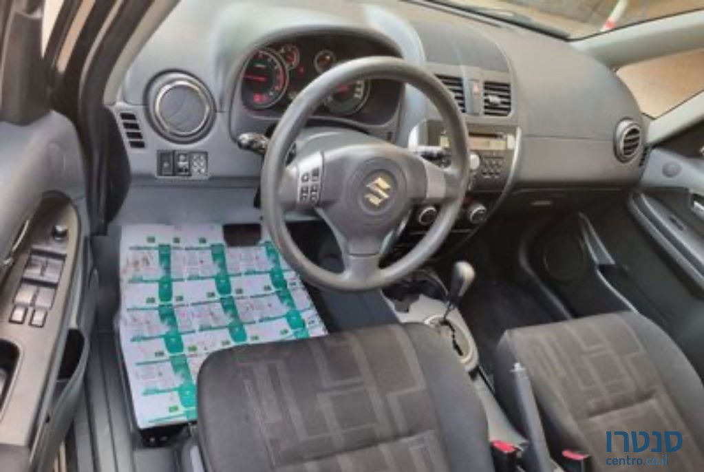 2010' Suzuki SX4 סוזוקי photo #3