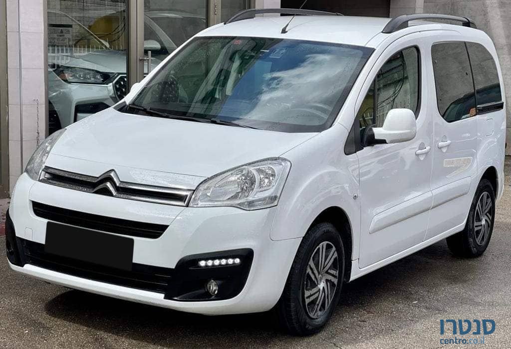 2017' Citroen Berlingo photo #1