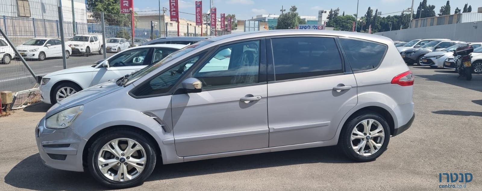 2011' Ford S-Max פורד S-מקס photo #3