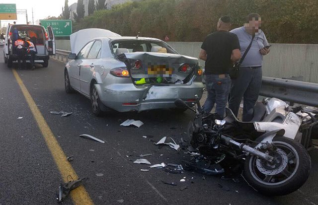 Авария на шоссе №4, пострадал мотоциклист