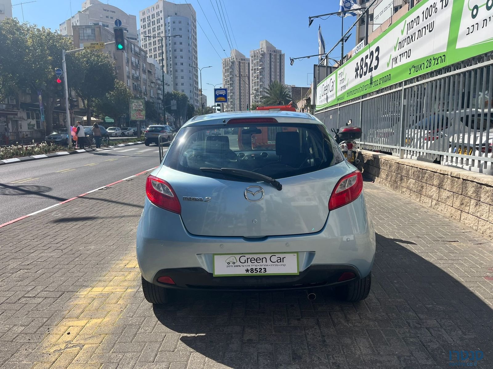 2012' Mazda 2 photo #4