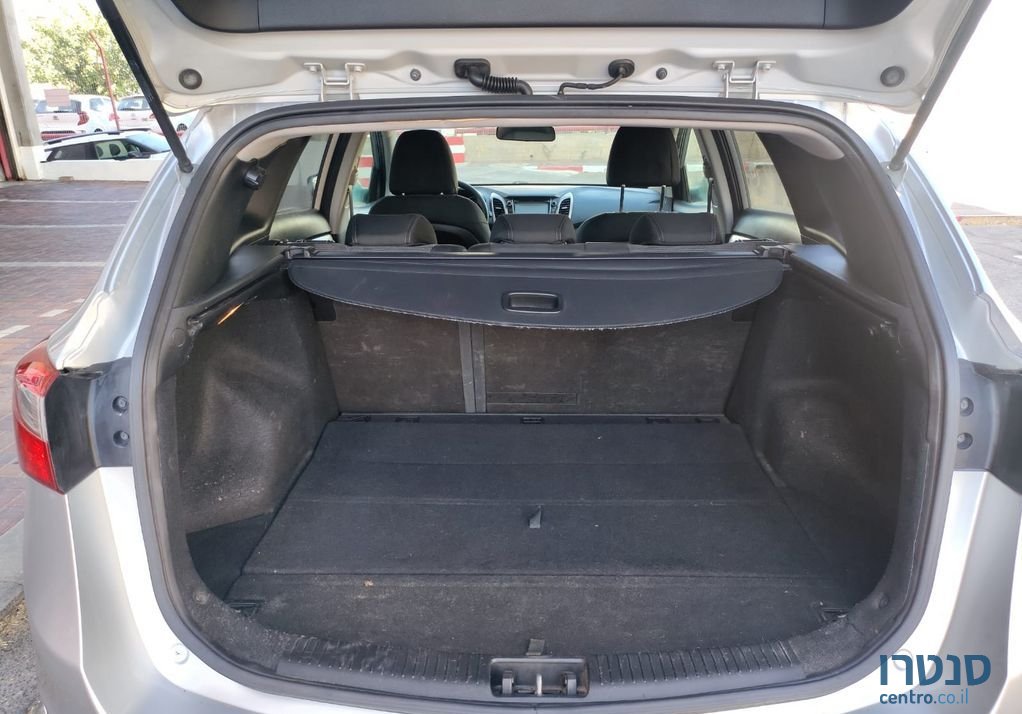2014' Hyundai i30 יונדאי photo #6