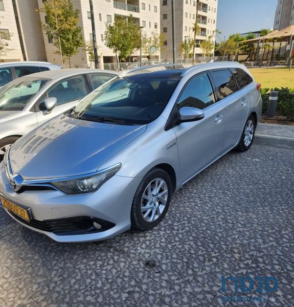 2016' Toyota Auris טויוטה אוריס photo #6