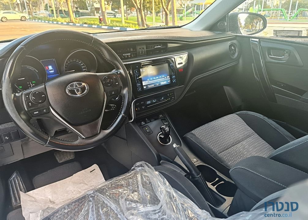 2018' Toyota Auris טויוטה אוריס photo #5