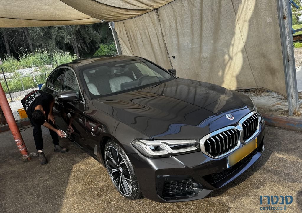 2023' BMW 5 Series ב.מ.וו סדרה 5 photo #1