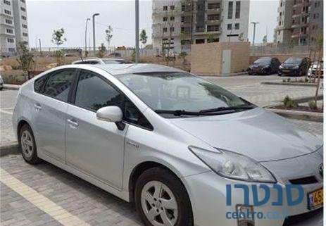 2011' Toyota Prius היברידי photo #3