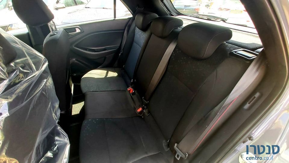 2016' Hyundai i20 photo #6