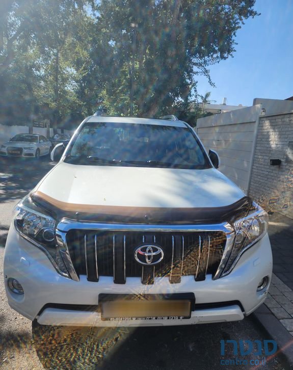 2017' Toyota Land Cruiser טויוטה לנד קרוזר photo #3