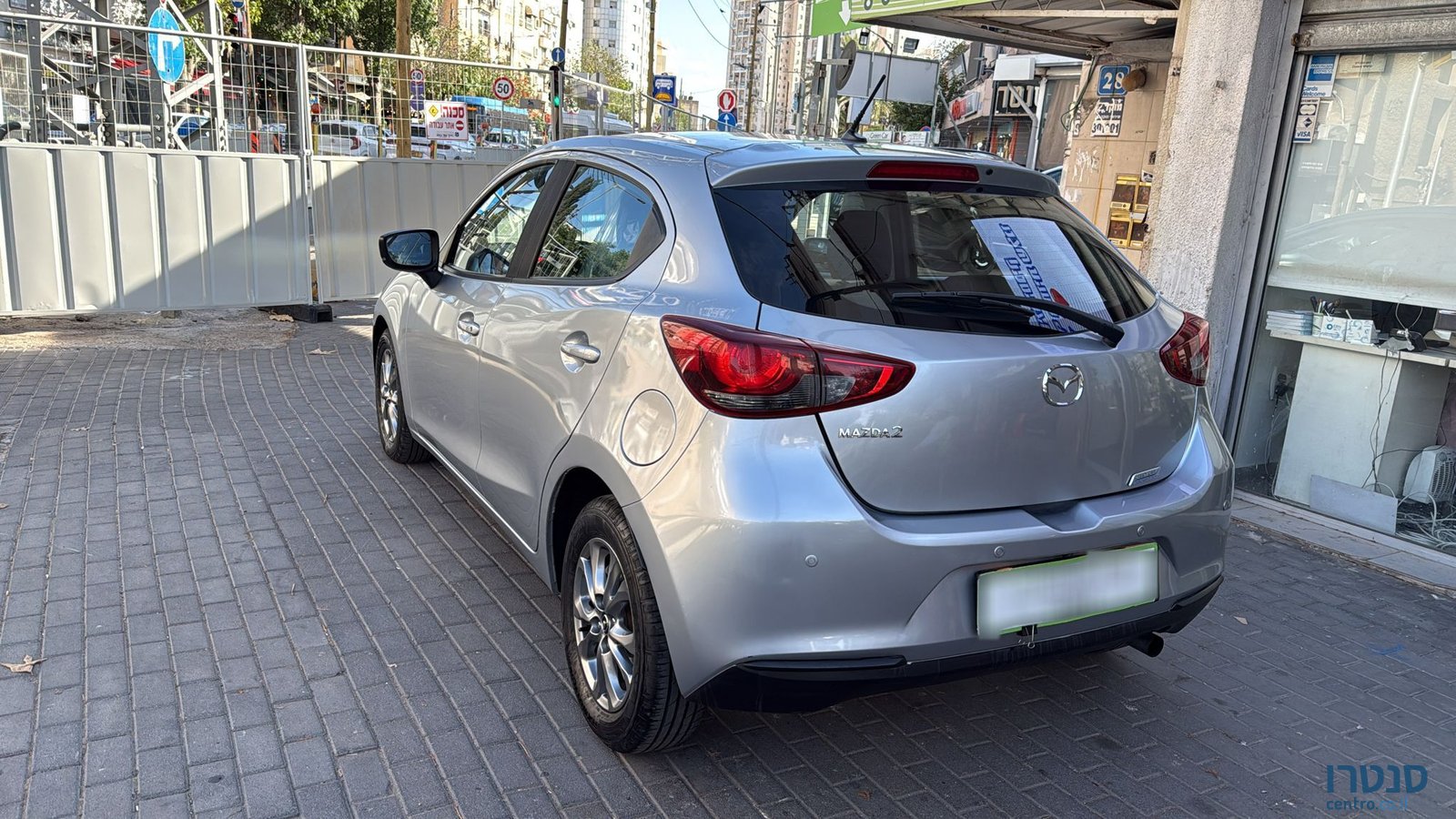 2022' Mazda 2 photo #3