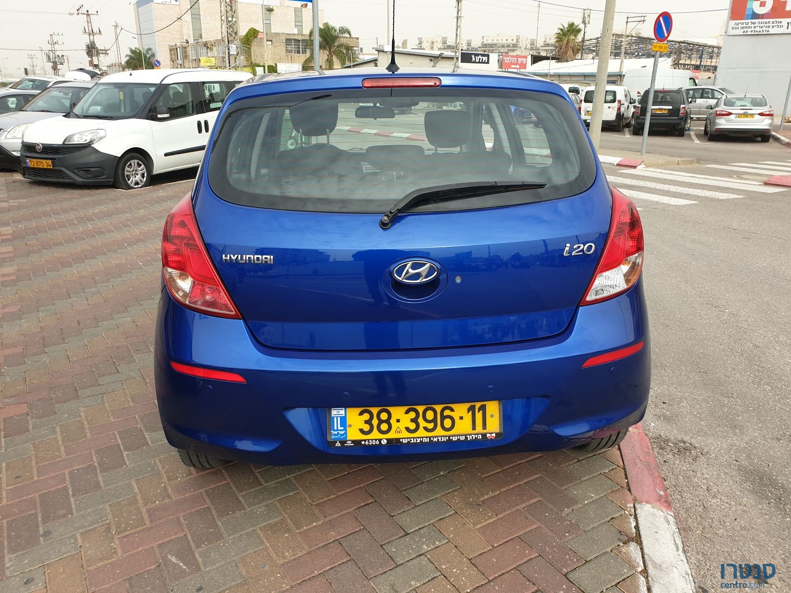 2013' Hyundai i20 photo #4