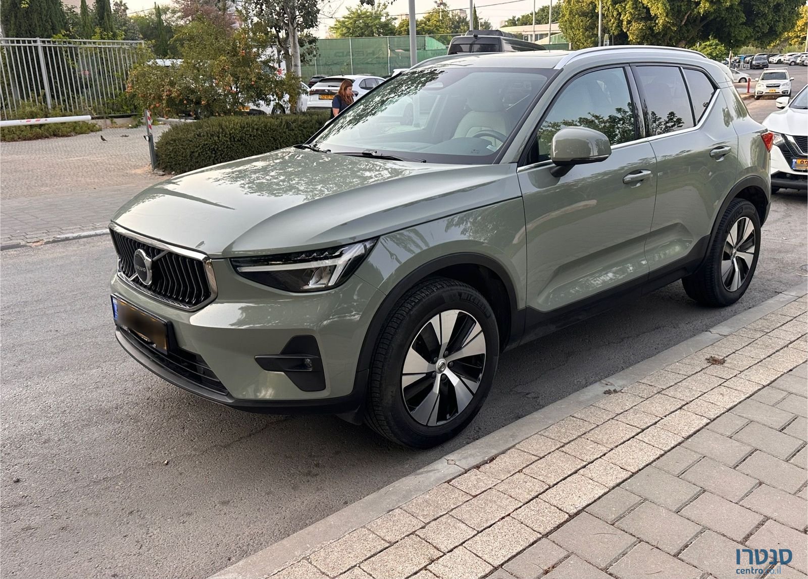 2023' Volvo XC40 וולוו photo #2