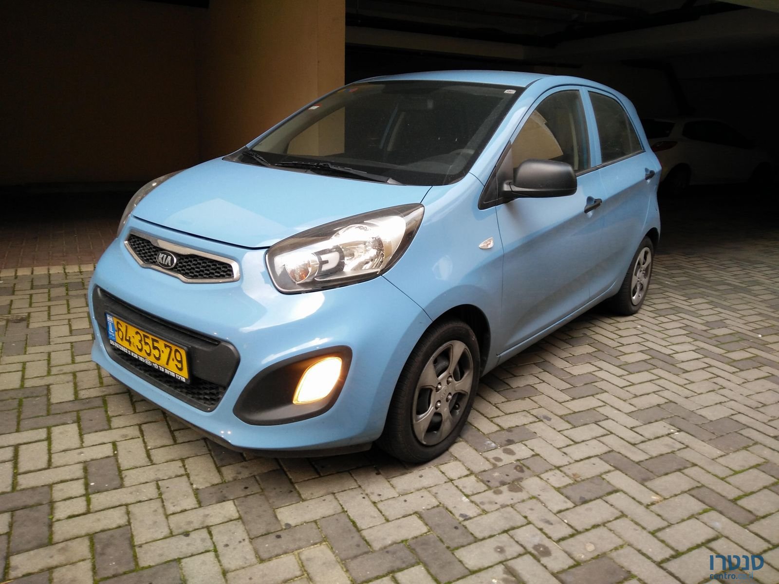 2013' Kia Picanto photo #2