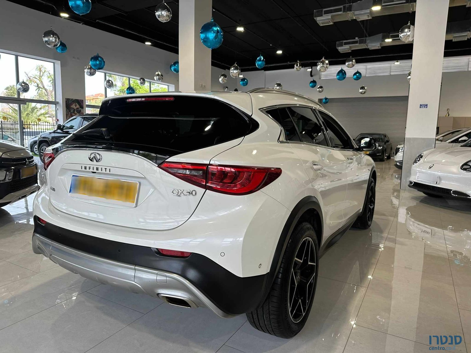 2019' Infiniti QX30 photo #4