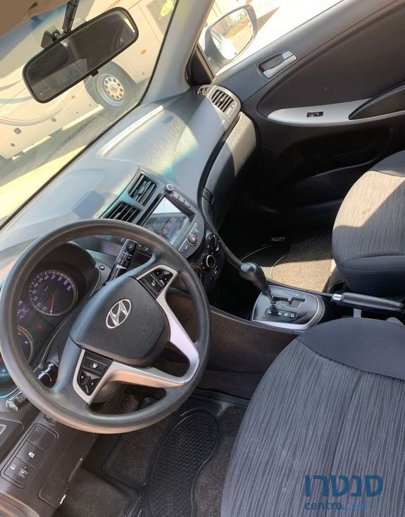 2018' Hyundai i25 יונדאי photo #5