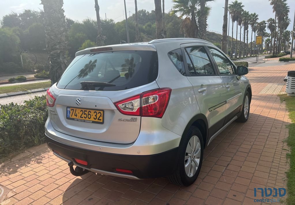 2014' Suzuki SX4 סוזוקי קרוסאובר photo #3