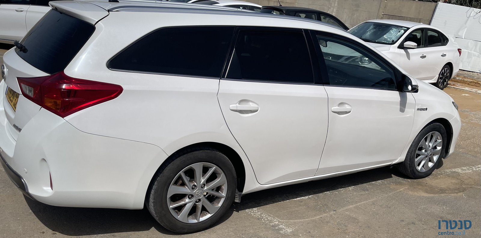 2015' Toyota Auris טויוטה אוריס photo #4