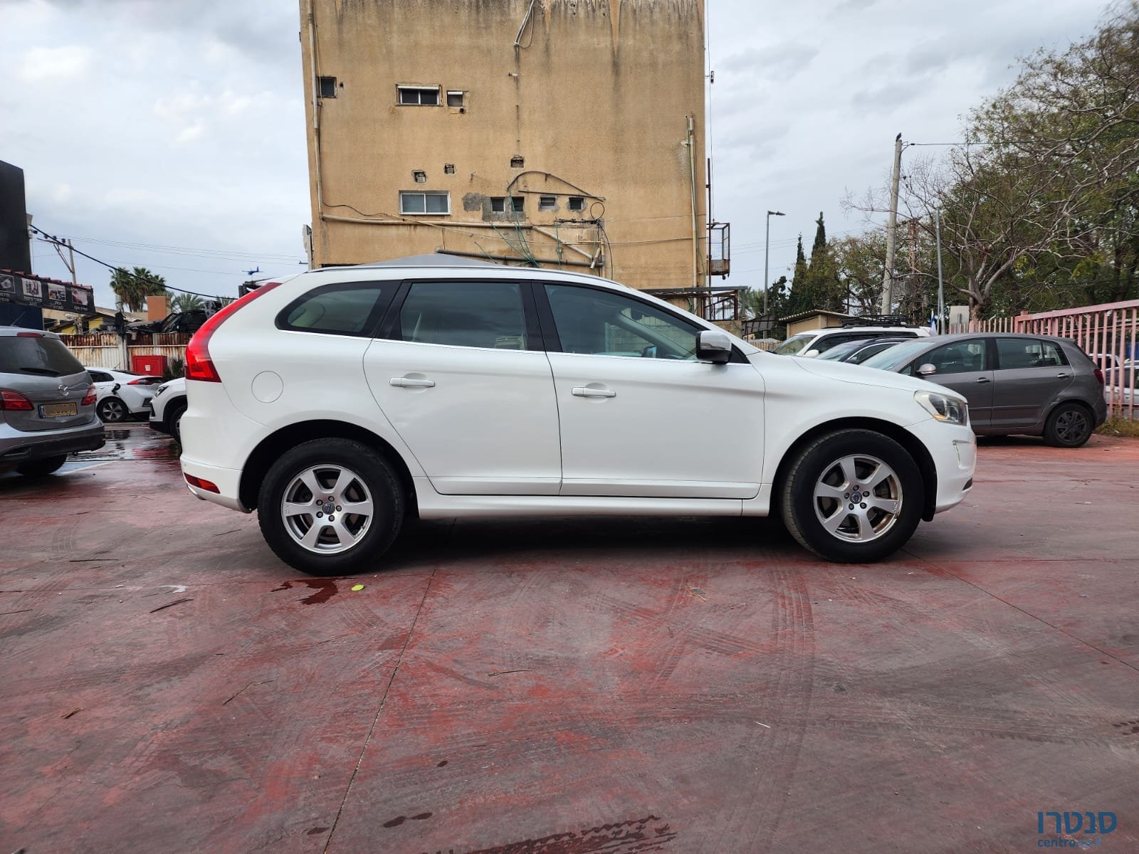 2015' Volvo XC60 photo #4