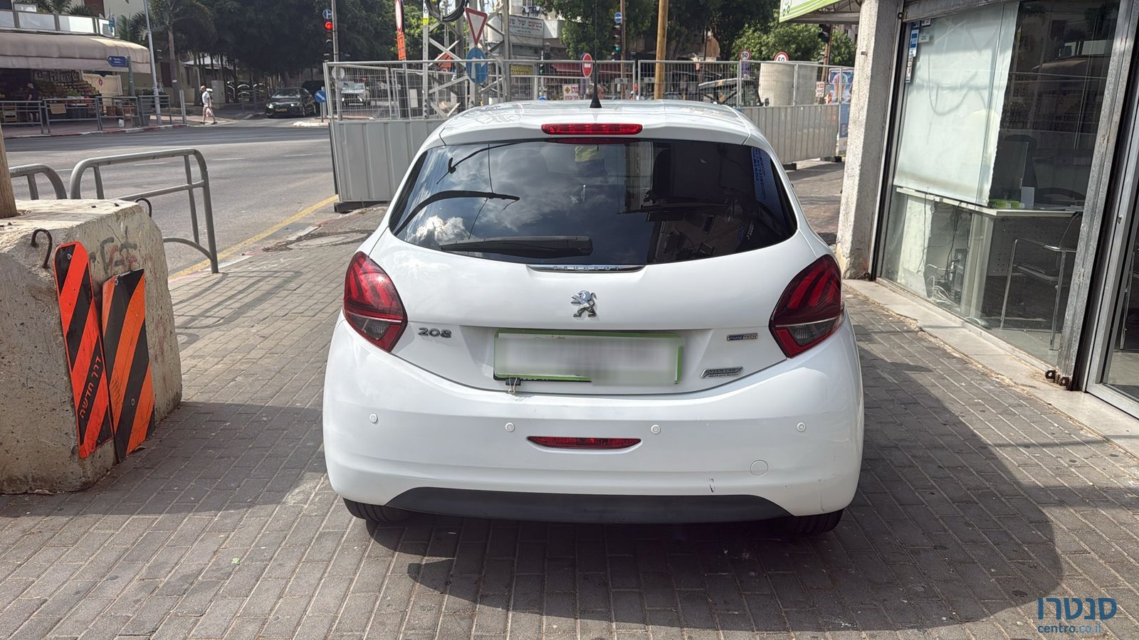 2018' Peugeot 208 photo #5