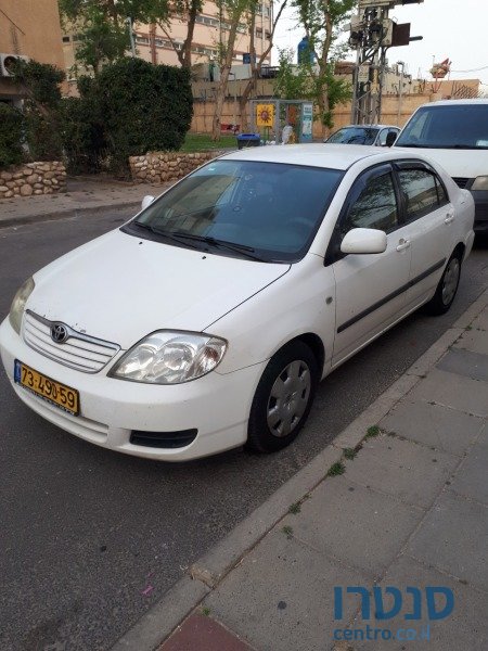 2005' Toyota Corolla photo #1