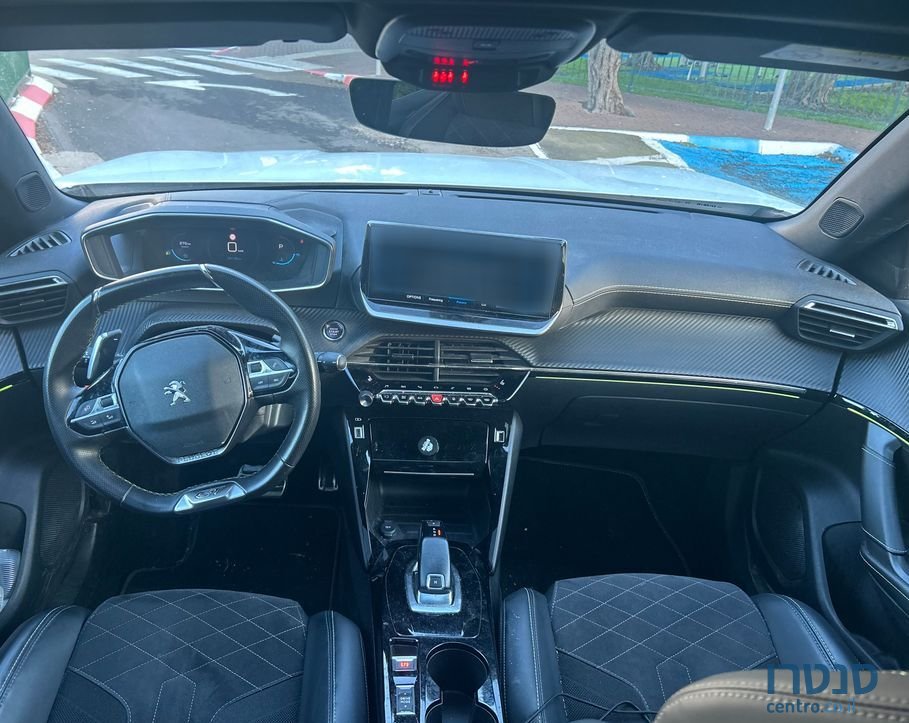 2022' Peugeot 2008 פיג'ו photo #4