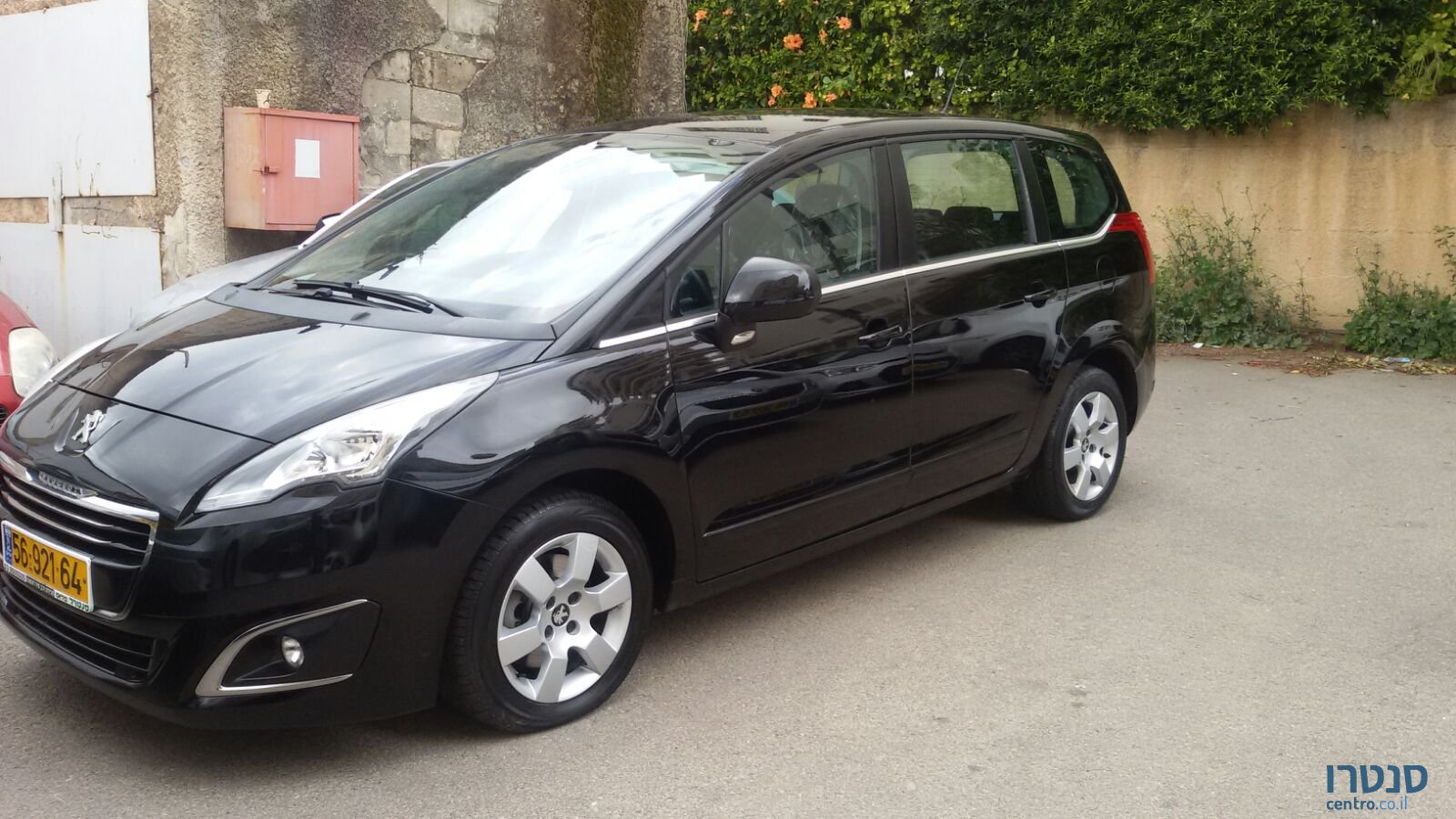 2014' Peugeot 5008 photo #2