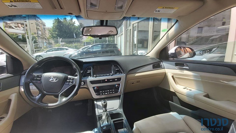 2017' Hyundai Sonata photo #3