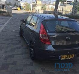 2011' Hyundai I30 יונדאי photo #3