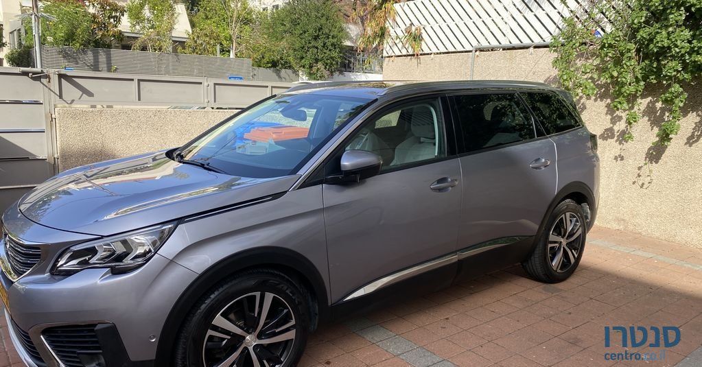 2018' Peugeot 5008 פיג'ו photo #1