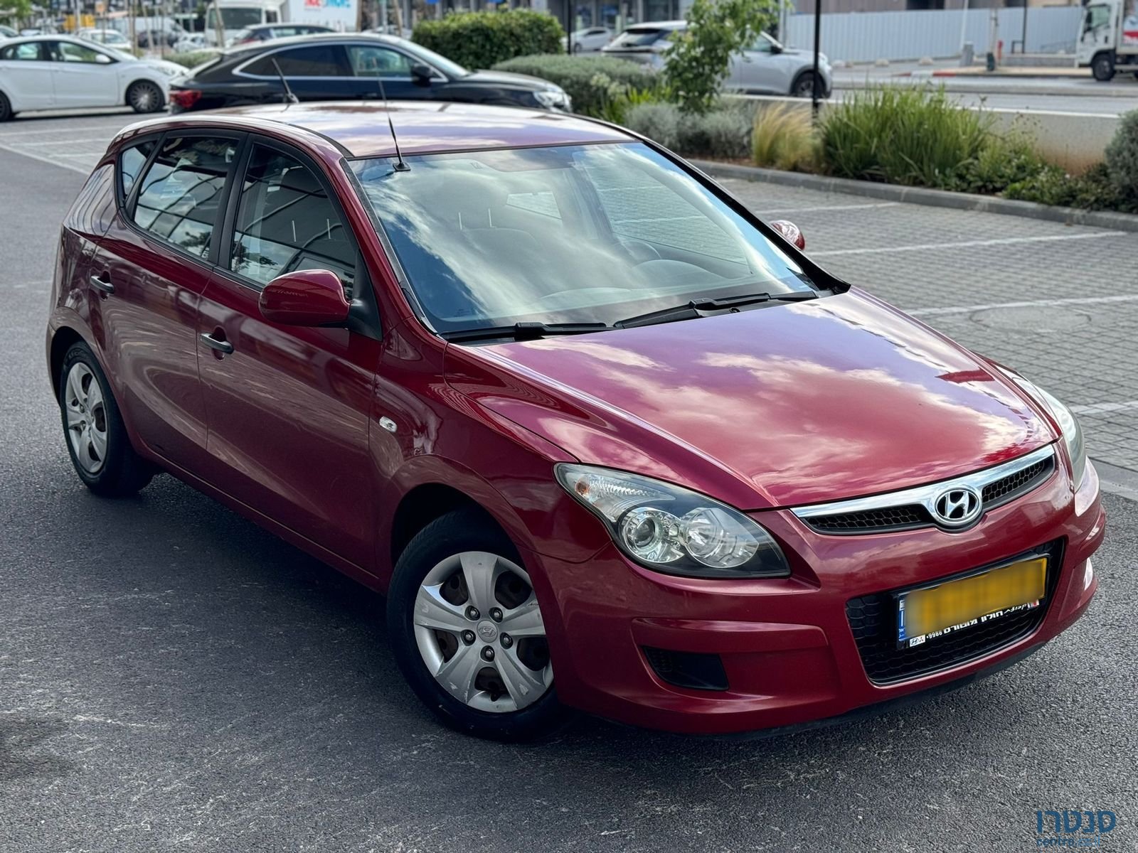 2012' Hyundai photo #1