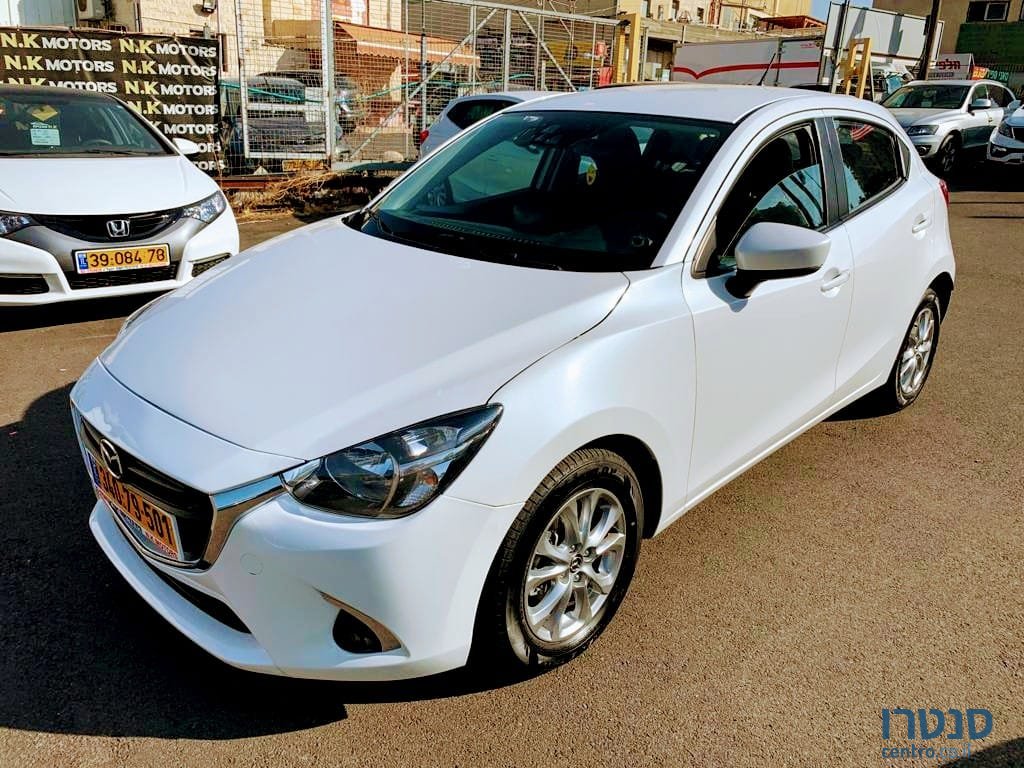 2018' Mazda 2 photo #1