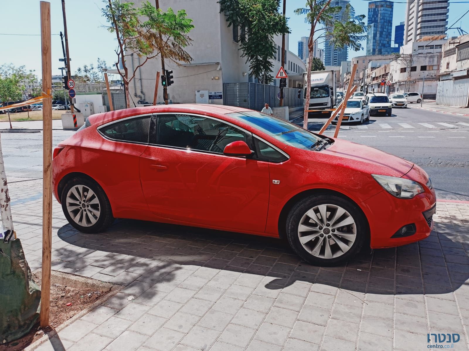 2013' Opel Astra אופל אסטרה photo #1