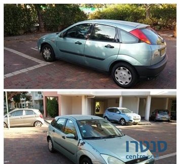 2002' Ford Focus photo #1