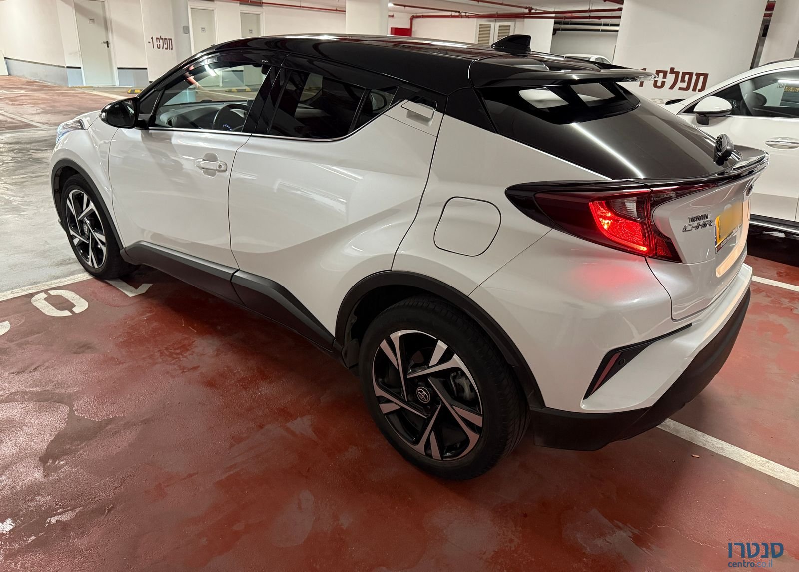 2022' Toyota C-HR טויוטה photo #5