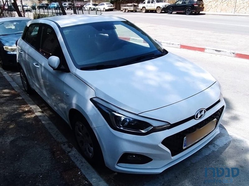 2020' Hyundai i20 יונדאי photo #3