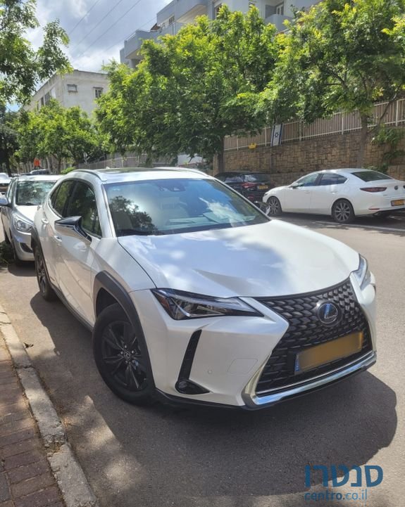 2021' Lexus UX לקסוס photo #3