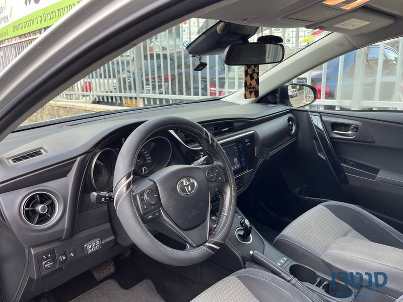 2018' Toyota Auris טויוטה אוריס photo #3