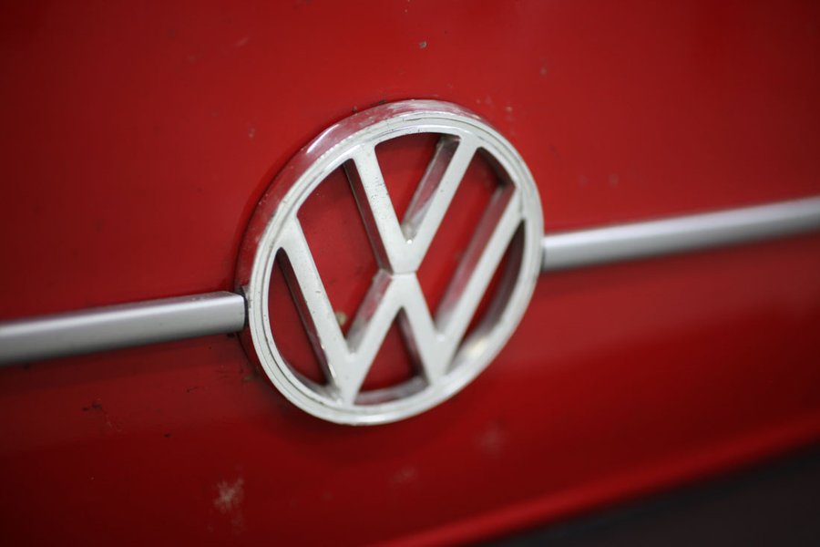 Volkswagen Guarantees 4.2 Billion Euro Investment in Spain, Minister Says