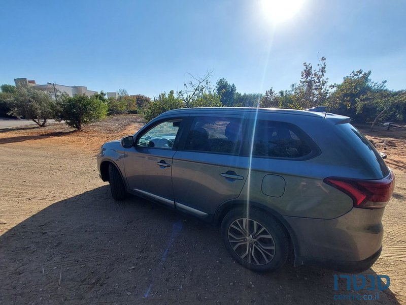 2018' Mitsubishi Outlander מיצובישי אאוטלנדר photo #2