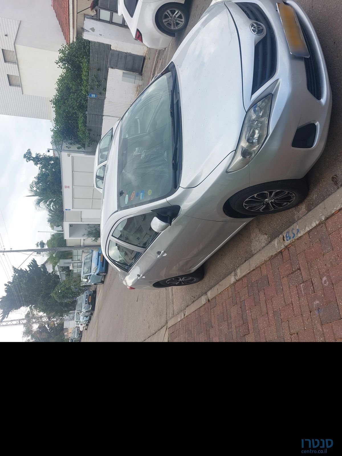 2010' Toyota Corolla טויוטה קורולה photo #3