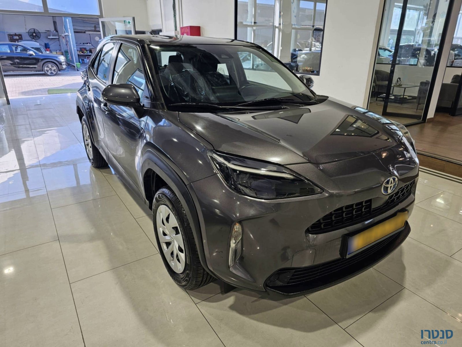 2022' Toyota Yaris Cross photo #2