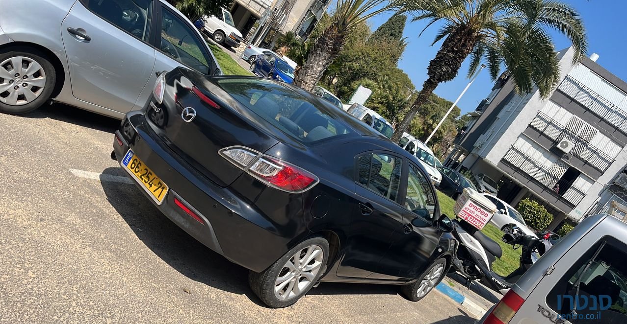 2011' Mazda 3 מאזדה photo #4