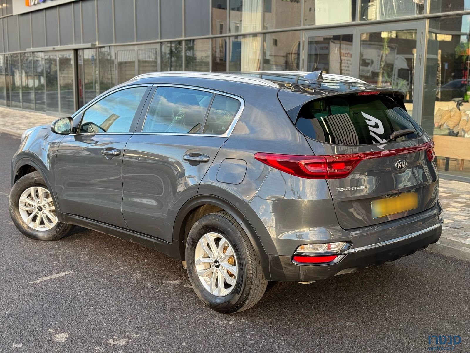 2021' Kia Sportage photo #5